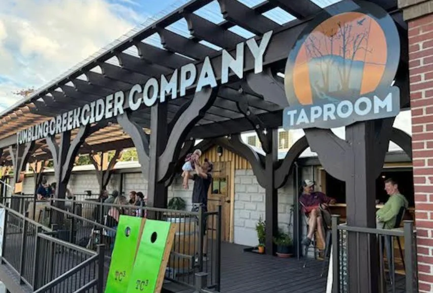 25-TC-OutsideCornHole